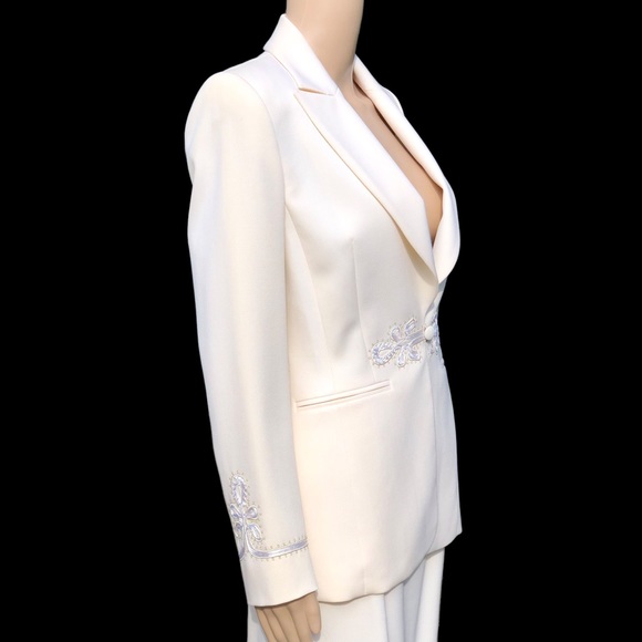 ESCADA ivory colored skirt suit Sz 4 GR 34 - Picture 9 of 15